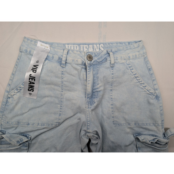 NWT VIP Jeans Shorts Blue Light Wash Size 7/28 Dual Cargo Straps Wide Leg - Picture 3 of 9